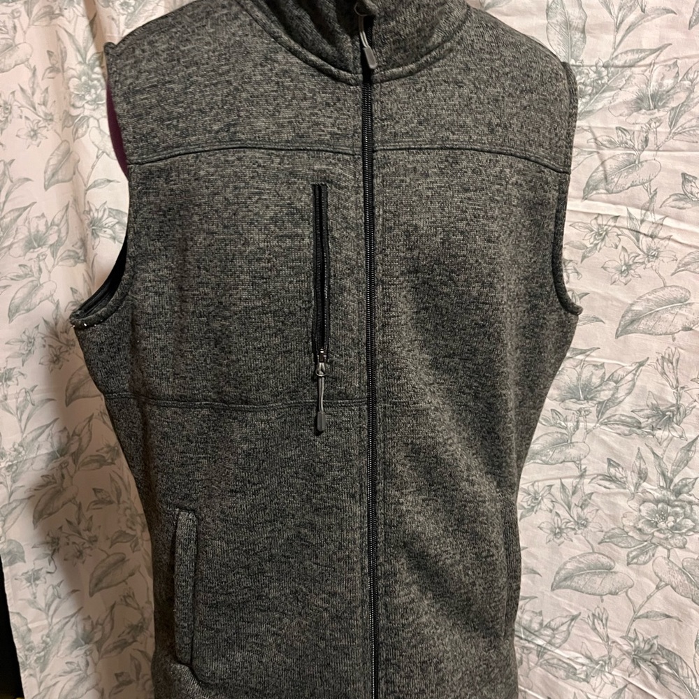 Landway Charcoal Fleece Vest ♥️